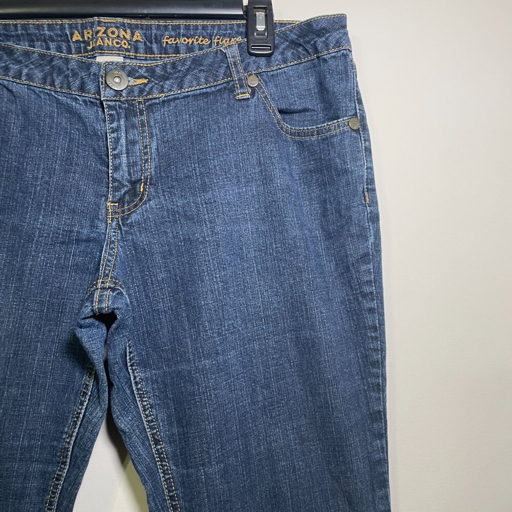 Junior Girls Arizona 'Favorite Flare' Size 17 Short Jeans - Picture 4 of 12